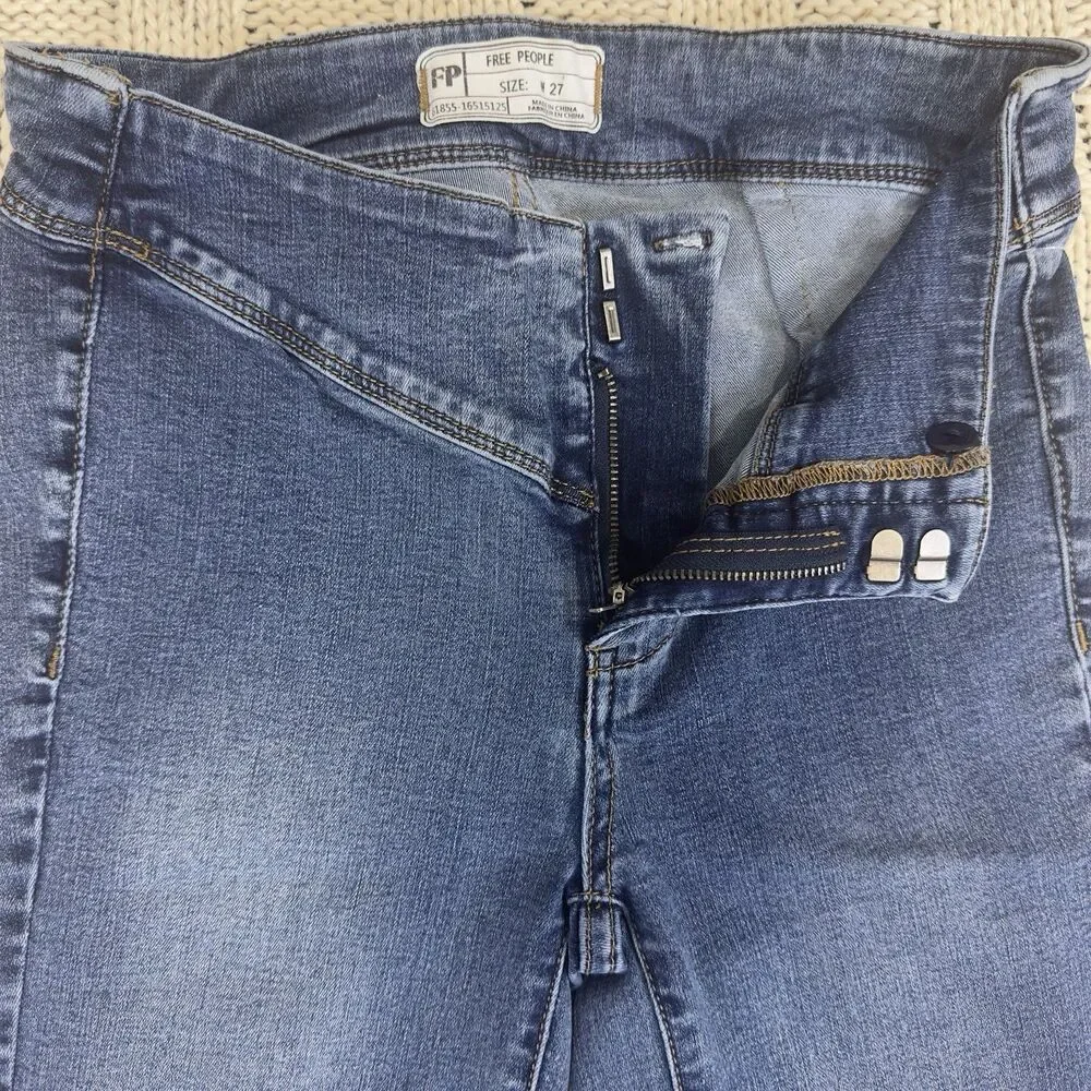 Free People Flare Bell Bottom Jeans Women’s 27 Blue Stretch Mid Rise Boho